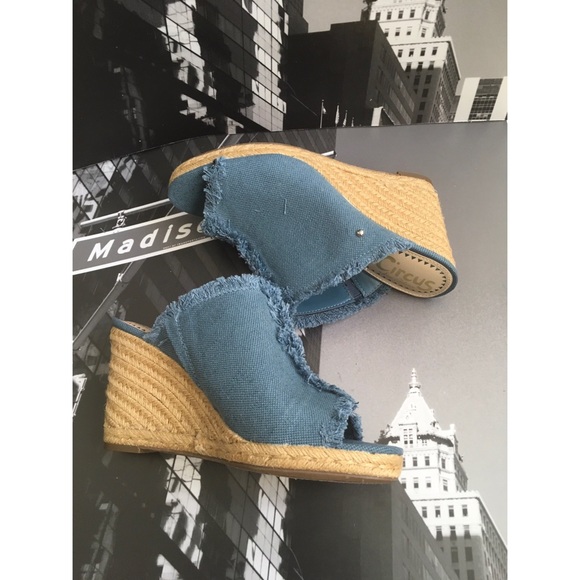 Women's Circus by Sam Edelman  Mules - Picture 2 of 6